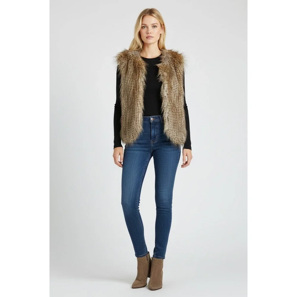 Twelfth Street Faux Fur Vest  Boho Luxe Aspen Chic Mob Wife Western Glam Medium‎